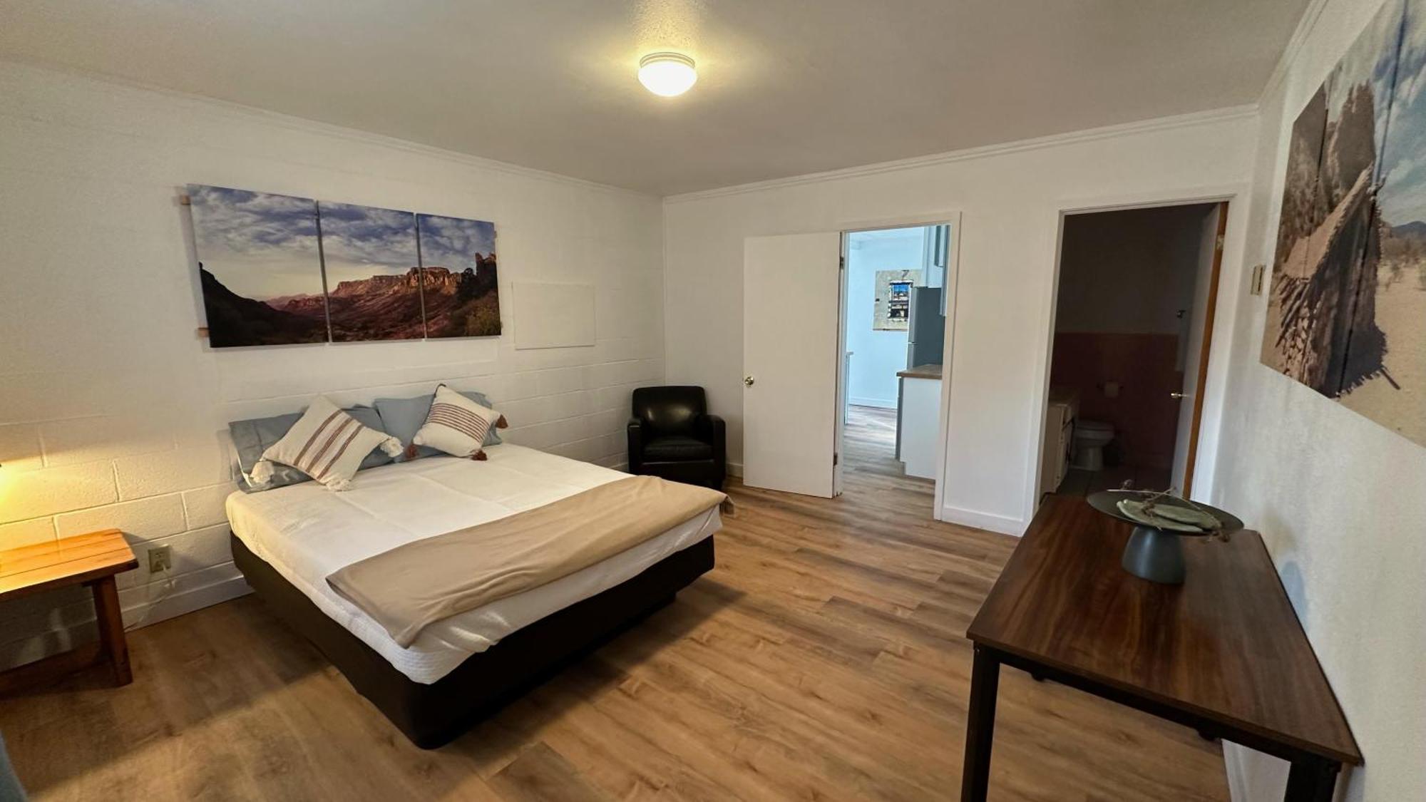 Desert Air Motel Sanderson Экстерьер фото